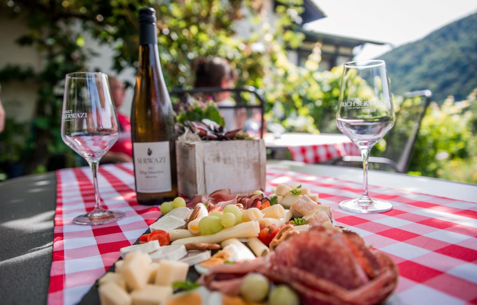 Weingut Erich Serwazi Мезених Экстерьер фото